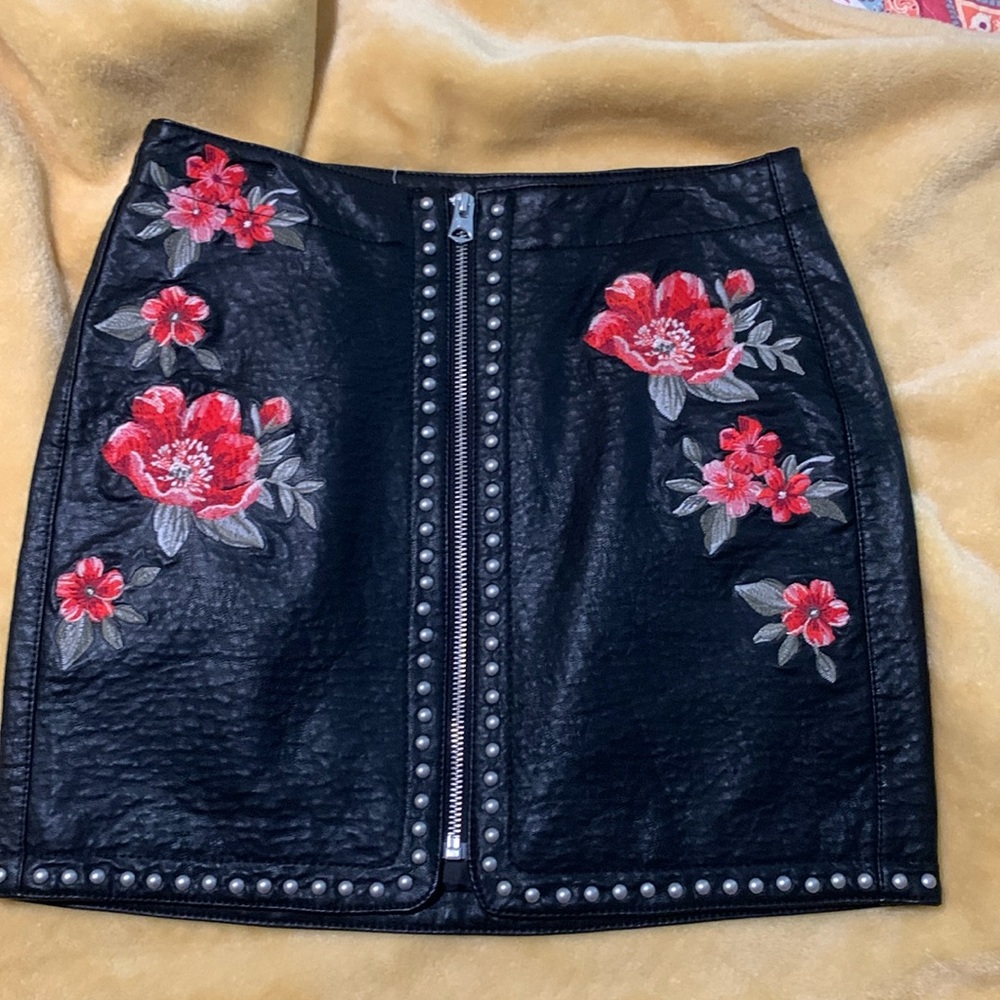 AE short skirt